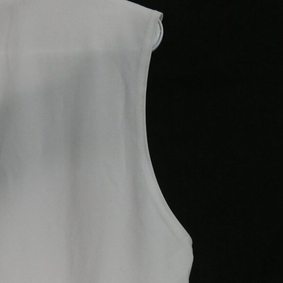 UNDER ARMOUR - Heat Gear | medium | White Tank Top With Silver Print - Picture 12 of 14